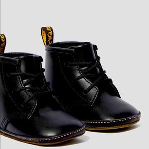 Infant Dr.Martens Black Auburn Leather Booties